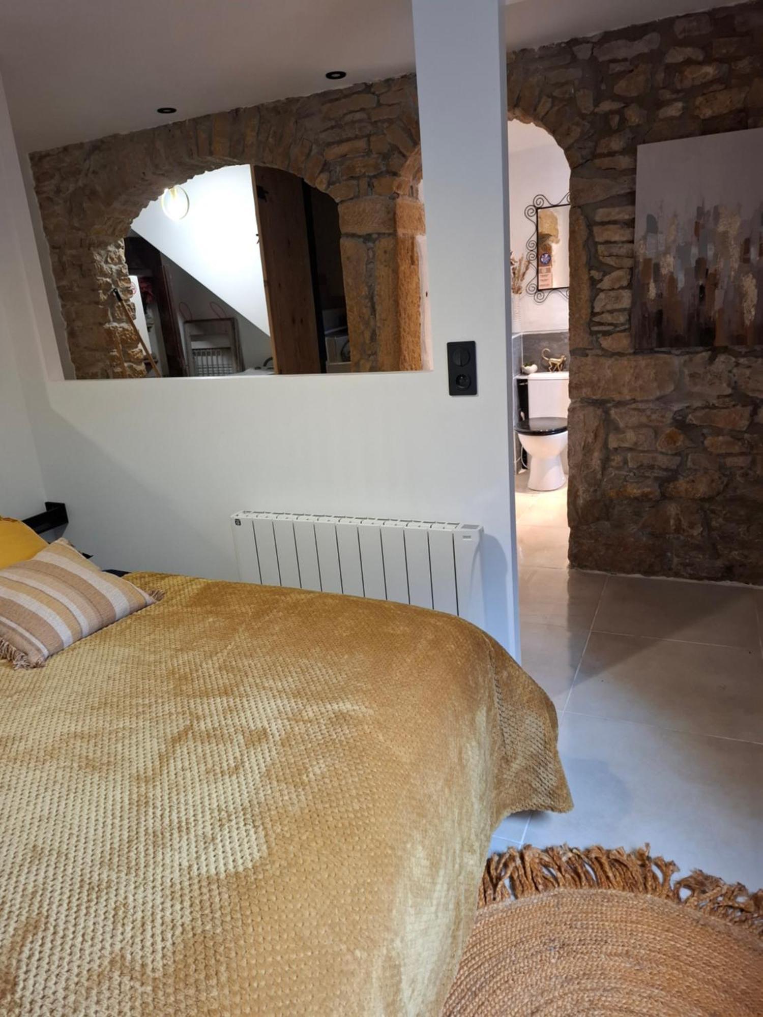 Le Gite Des Pierres Dorees Marcilly-d'Azergues Bagian luar foto